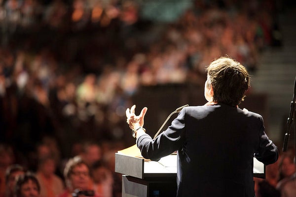 Public Speaking Made Easy by Smart Glasses